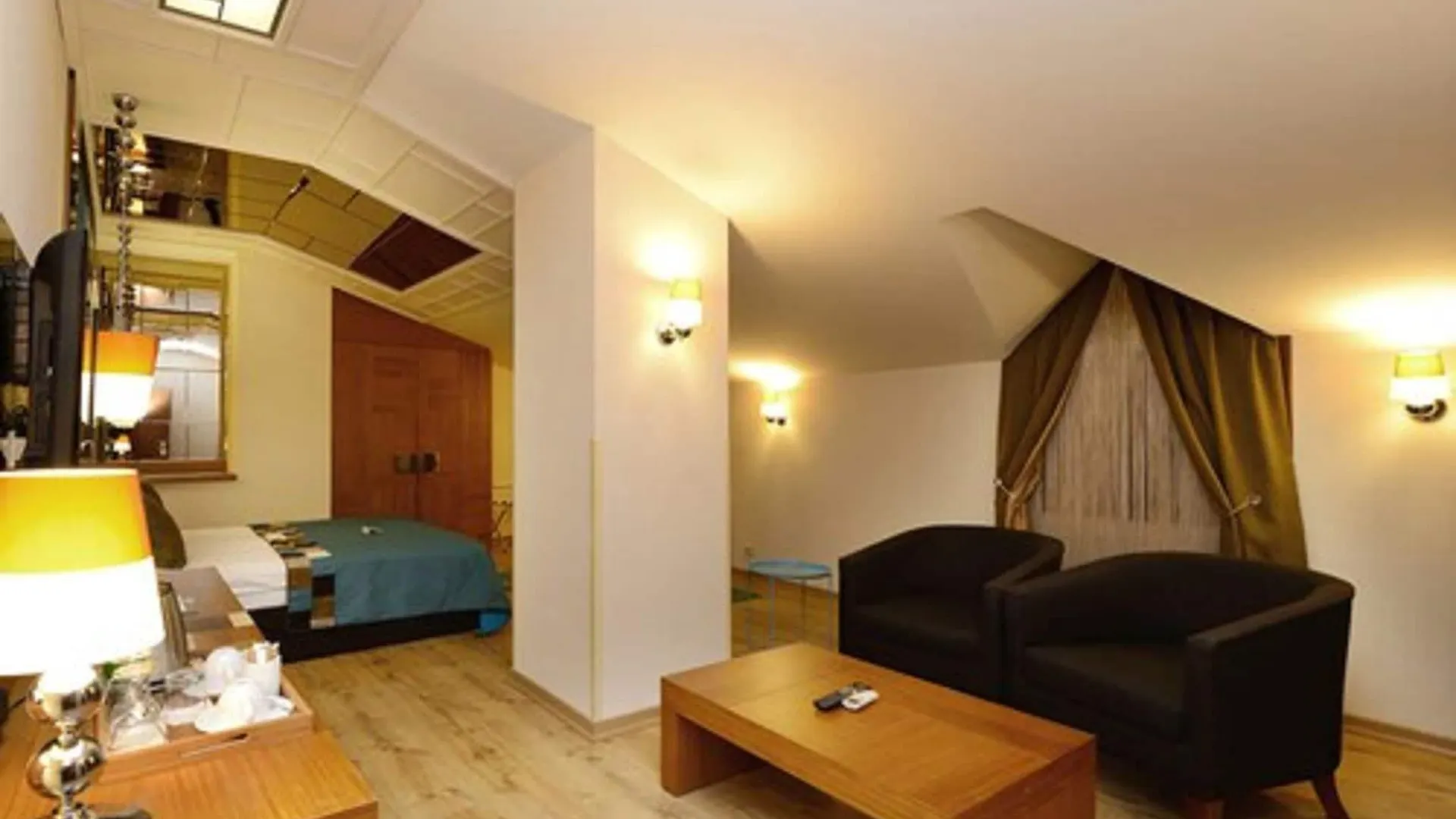 Collage Pera Hotel Istanbul