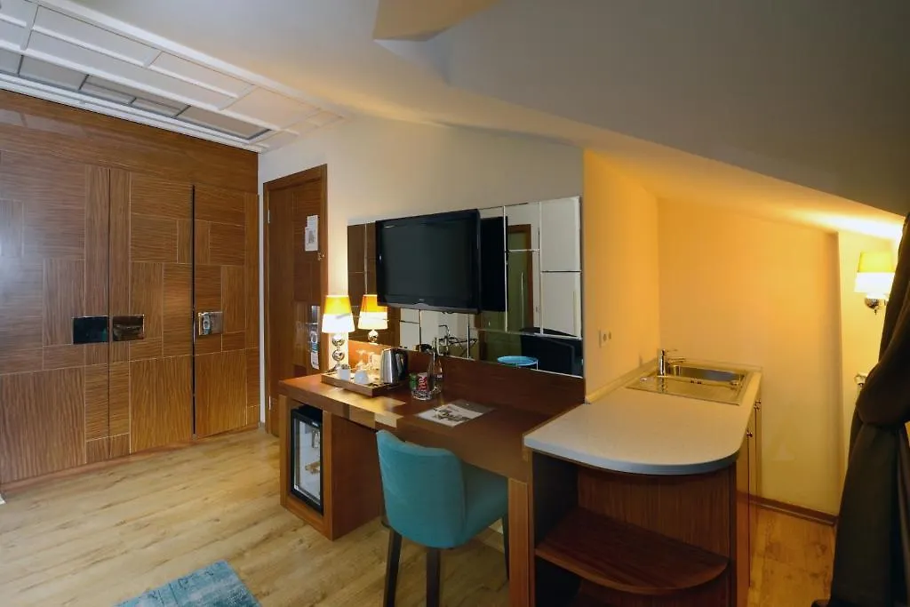 Collage Pera Hotel Istanbul