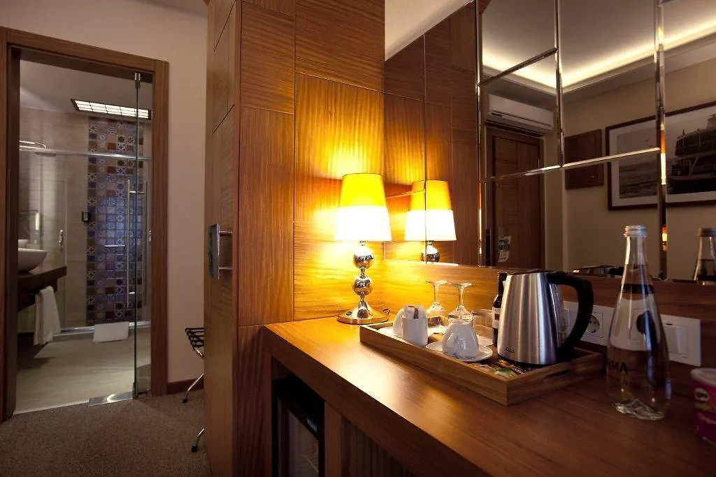 Collage Pera Hotel Istanbul