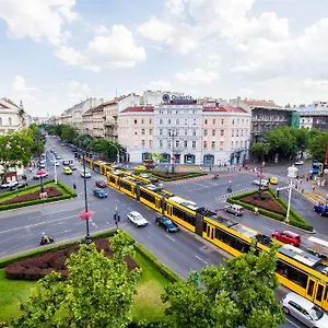 επισκεφθείτε το ξενοδοχείο