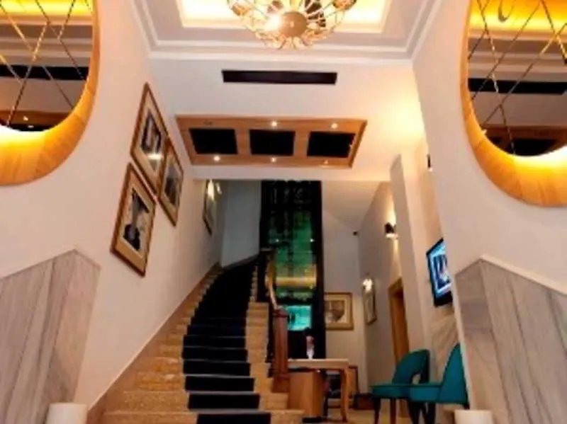 ****  Collage Pera Hotel Istanbul Turkiet